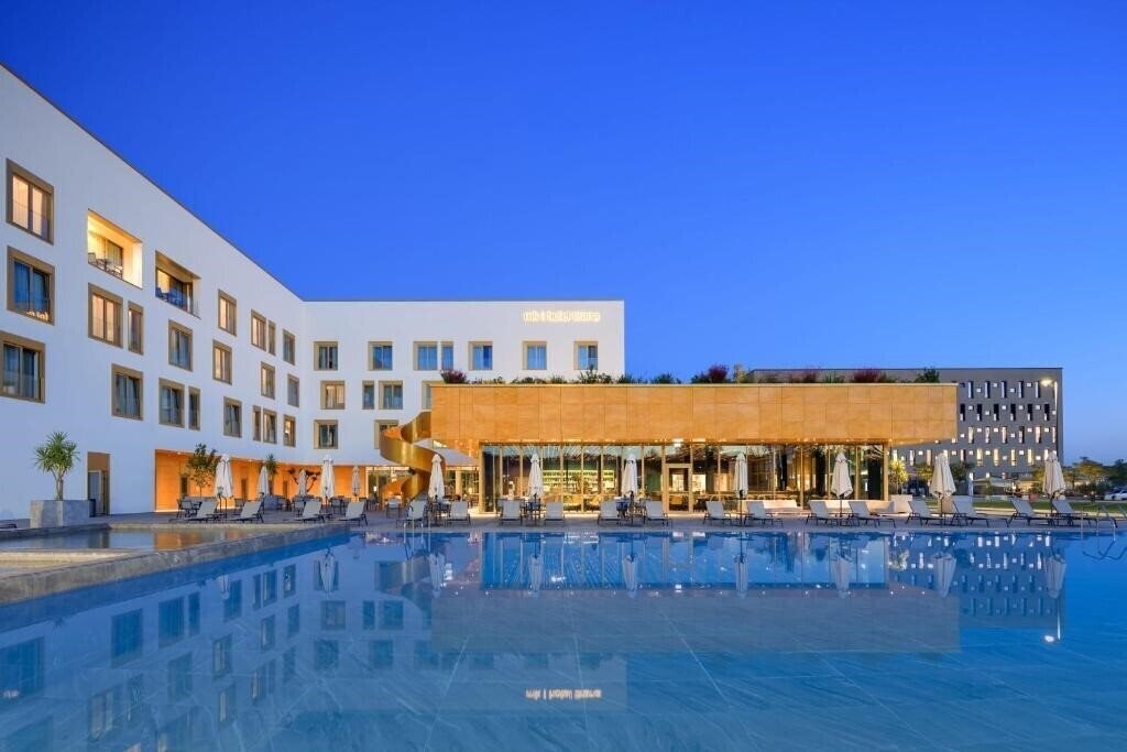 Готель MK Hotel Tirana 5*