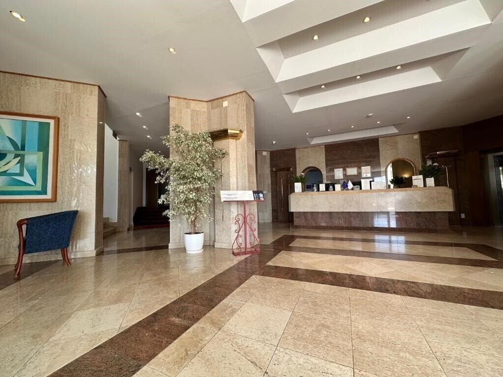 Отель Chateau Linza Resort 4*