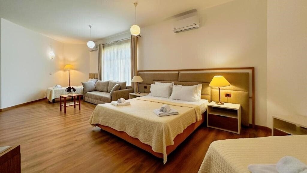 Фото Chateau Linza Resort 4*