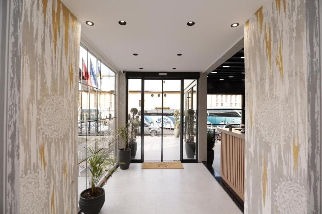 Картинка Residence Inn Hotel Tirana 4*