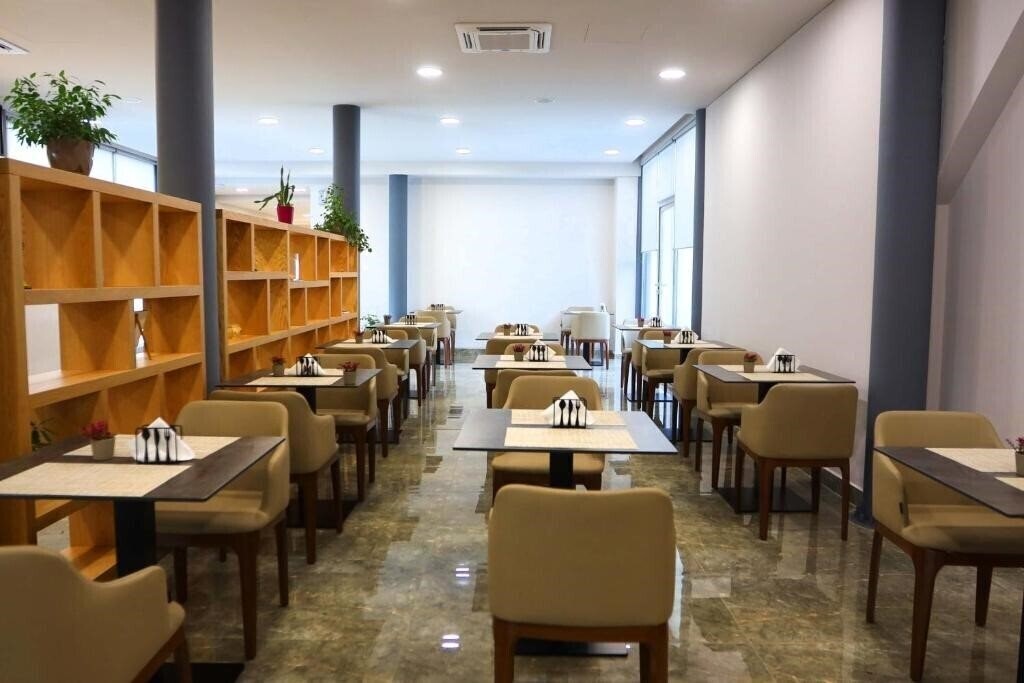 Фотографія Metro Hotel Terminal 4*