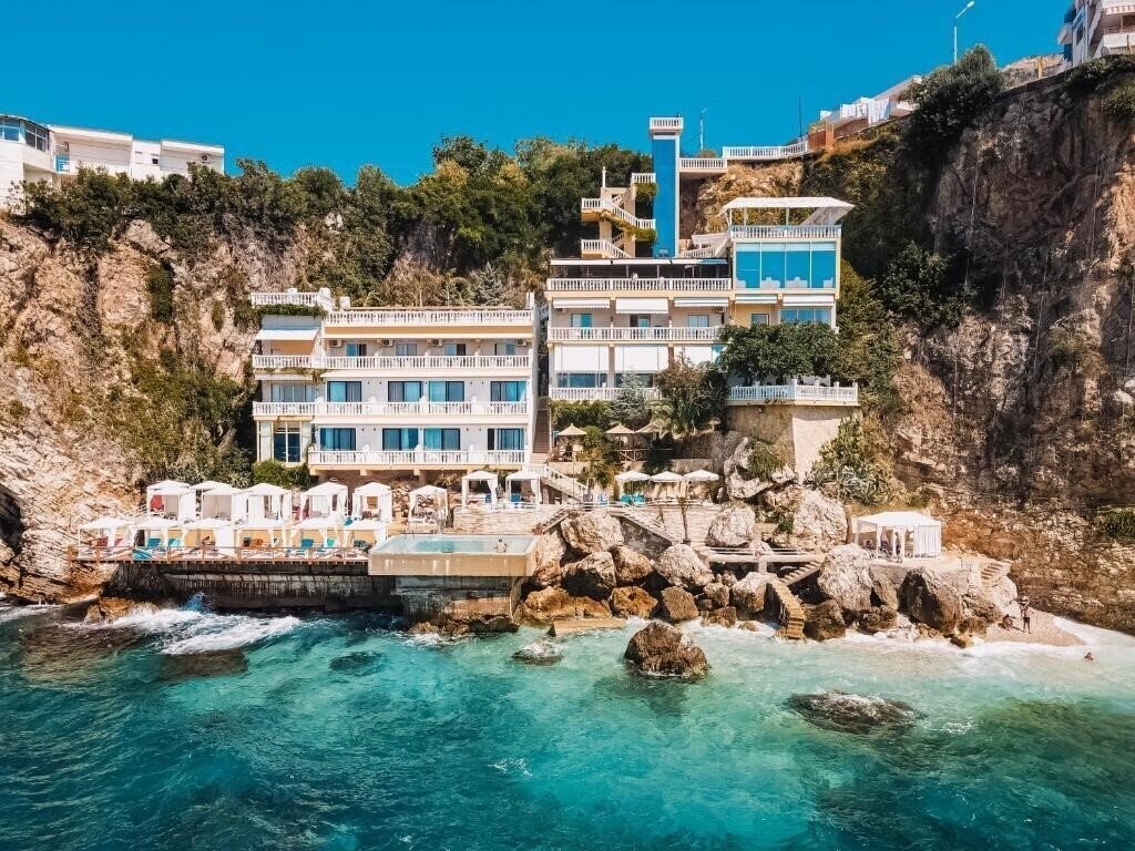 Отель Liro Hotel 4/3 4*