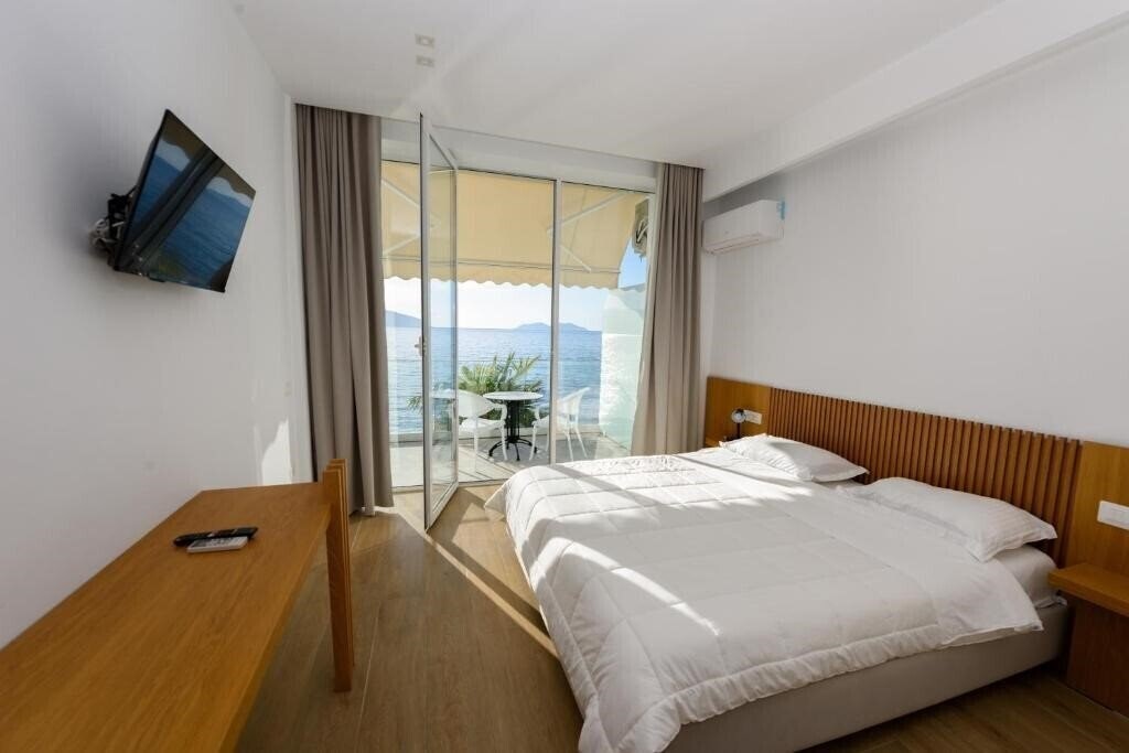 Фото Hotel Nimfa 3*