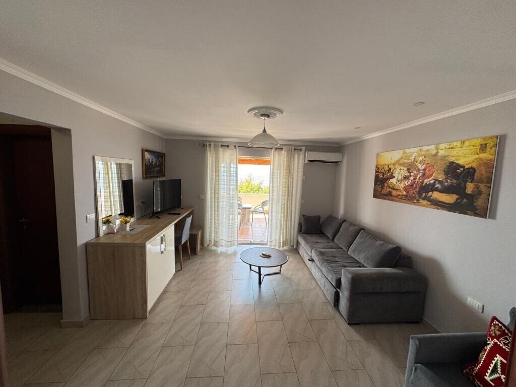 Фотографія Augustus Hotel Dhermi 3*