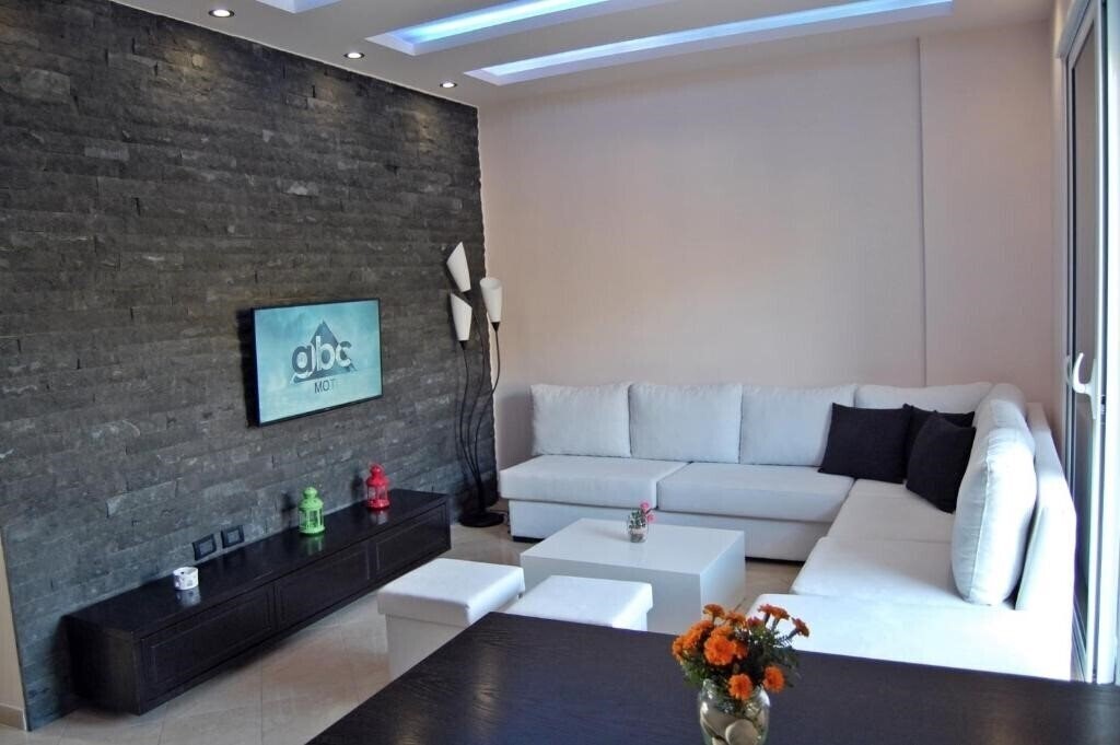 Готель Era Beach Apartments 3*