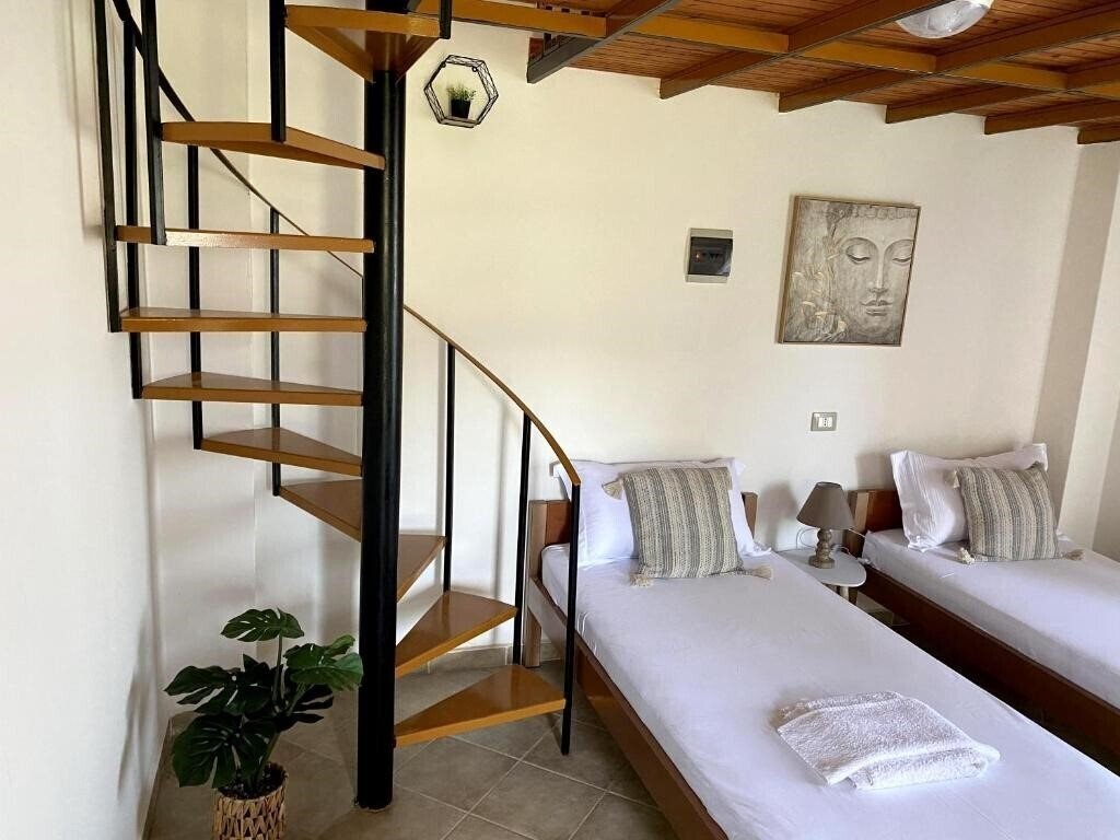 Отель Flutura Apartments 2*
