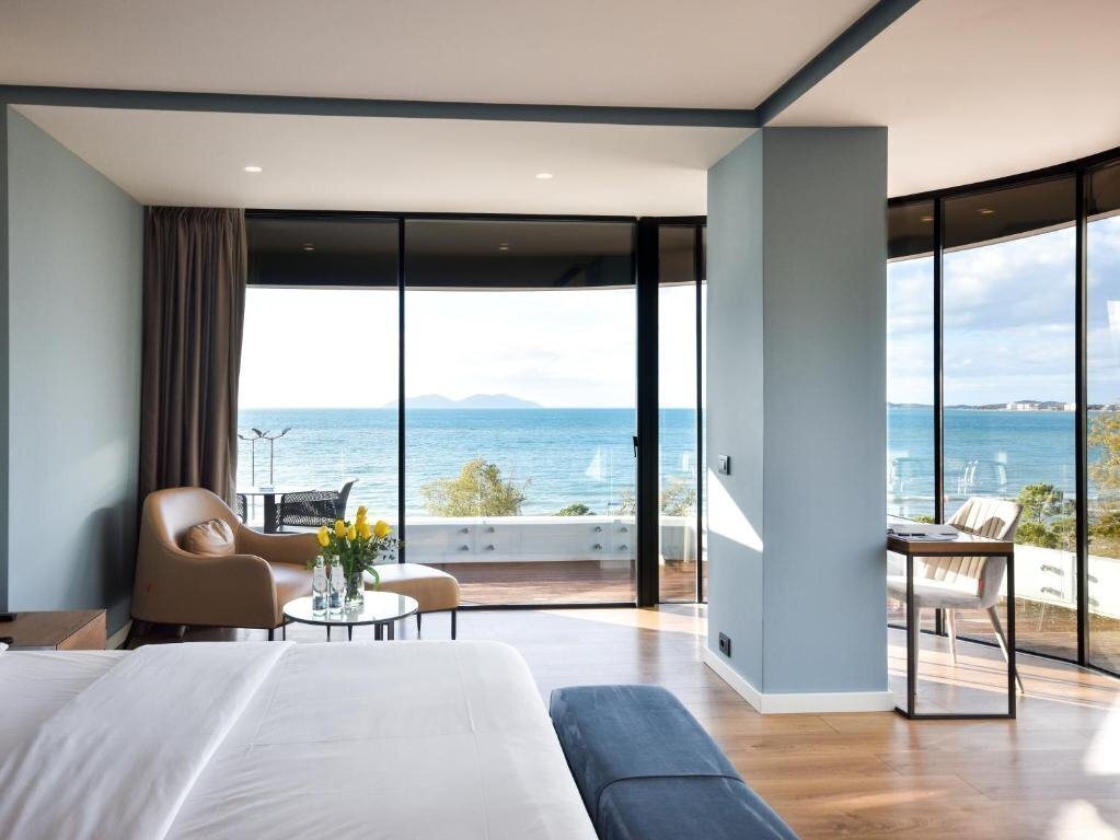 Зображення Yacht Hotel 4*