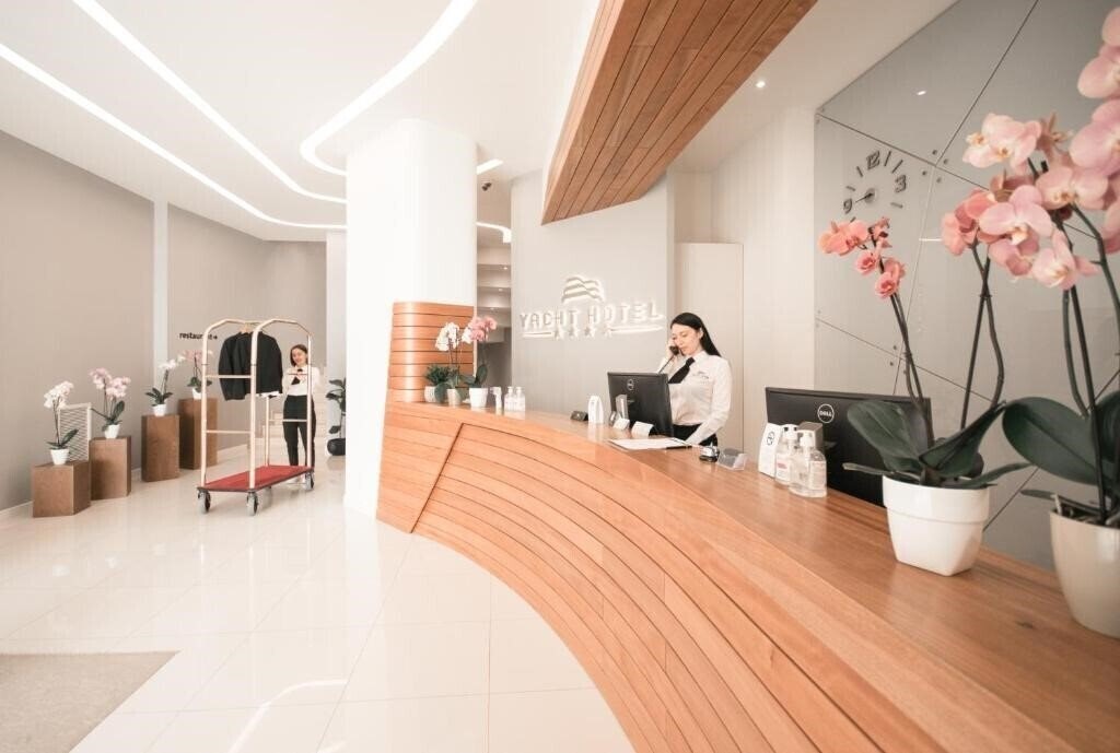 Зображення Yacht Hotel 4*