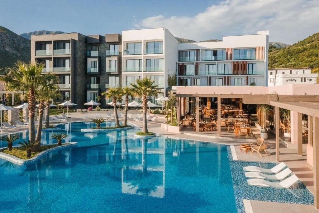 Готель Miamar 5*