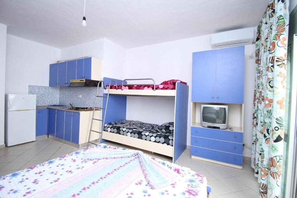 Фото Marina Apartment Vlore апартаменты
