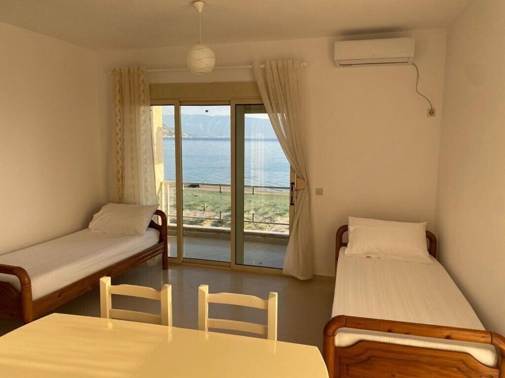 Готель Seaview Vlora 3*