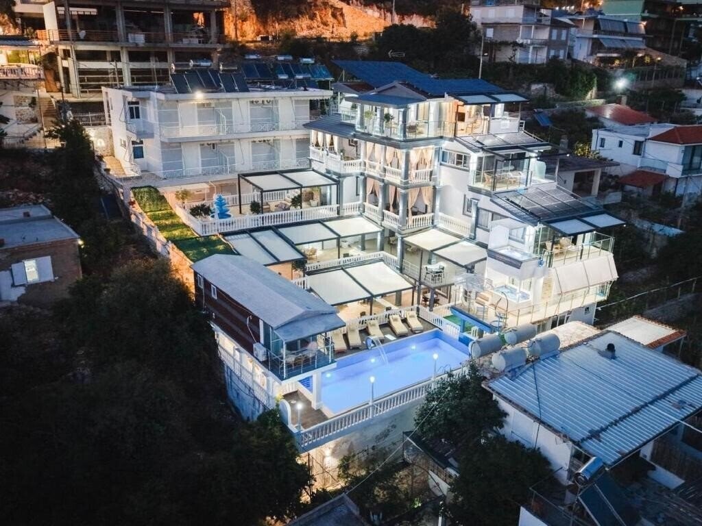 Готель Napolon Complex 3*