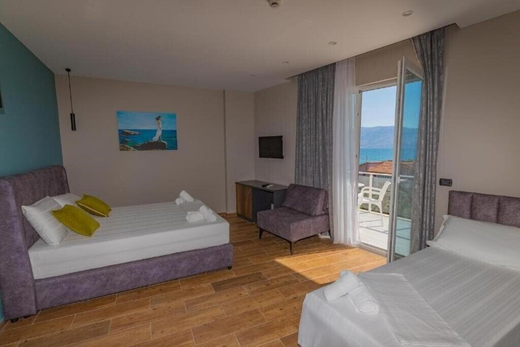 Фото Viroi Hotel 4*