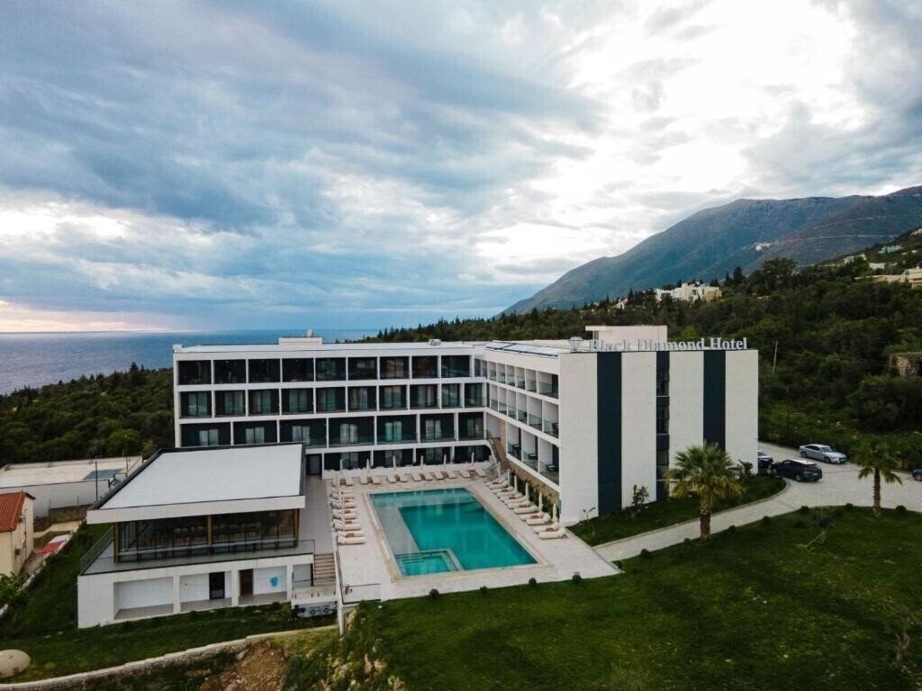 Отель Black Diamond Hotel 4*