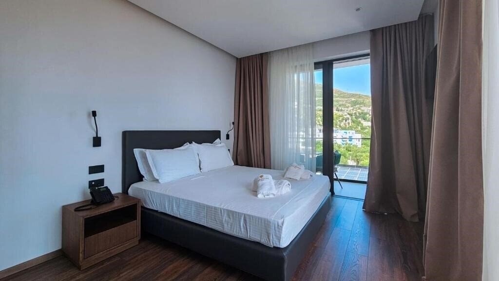 Фото Black Diamond Hotel 4*