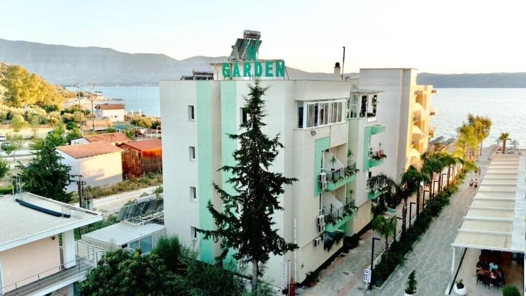 Фото Garden Hotel 3*