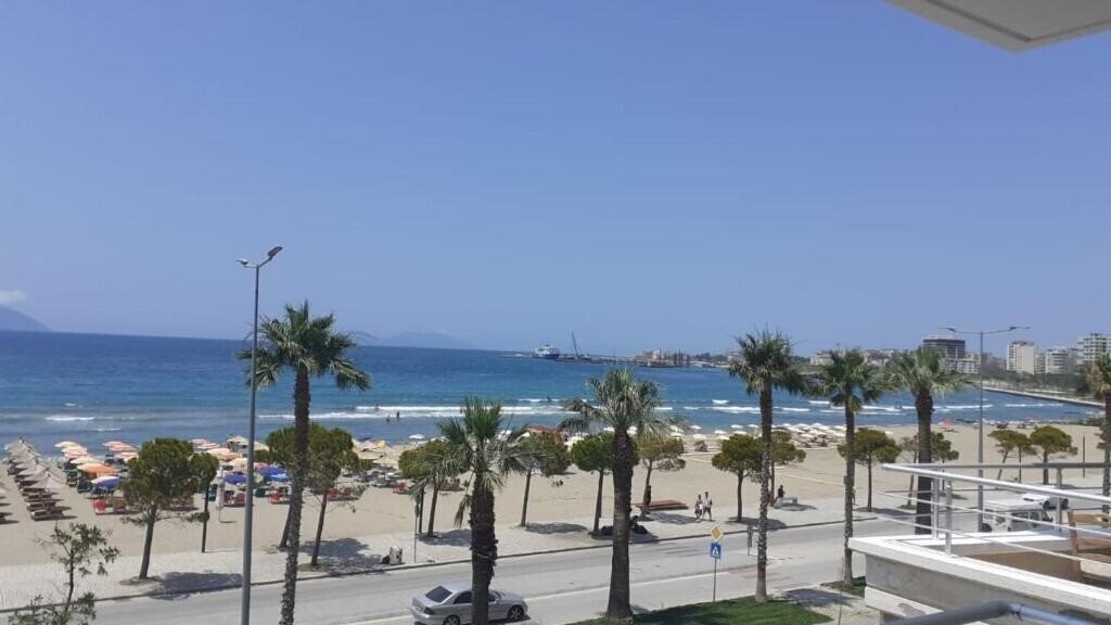Картинка Lungomare Apartment 3*