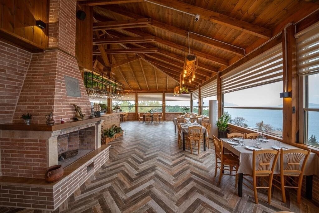 Отель Aerial Hotel & SPA (ex. Aerial) 4*