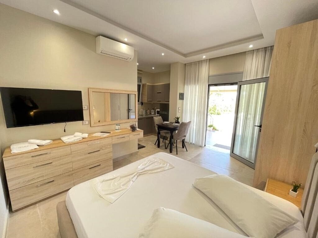 Готель Anel Suites 3*