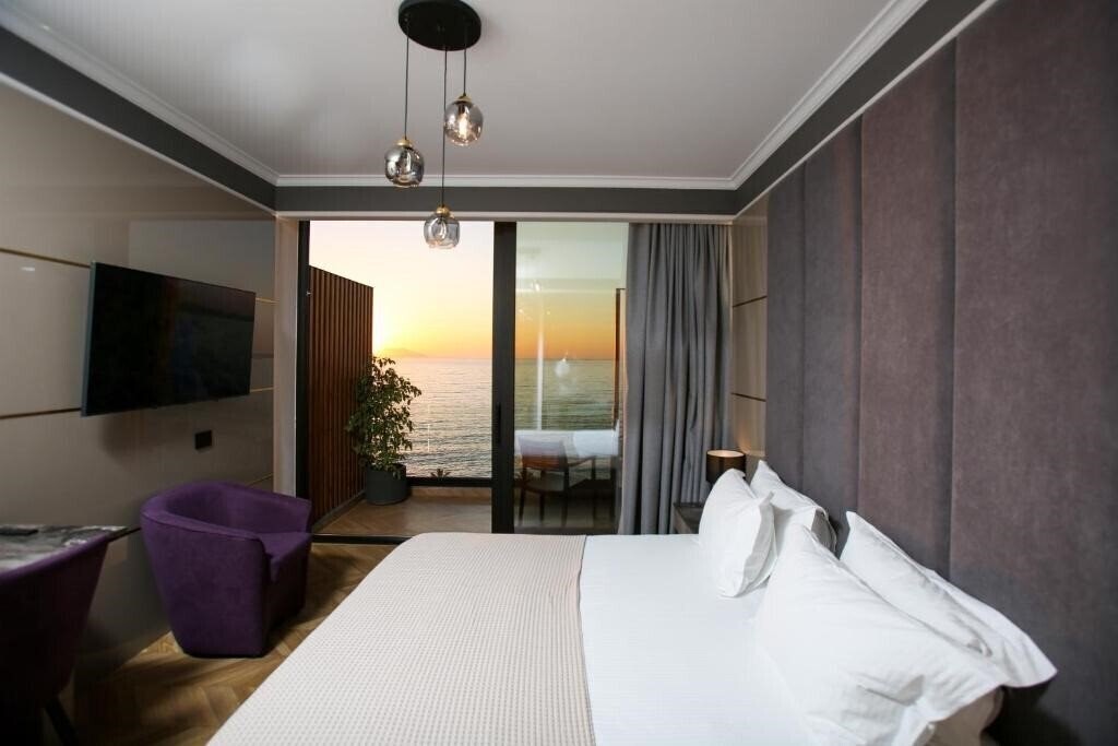Отель Belvedere Hotel & SPA 4*