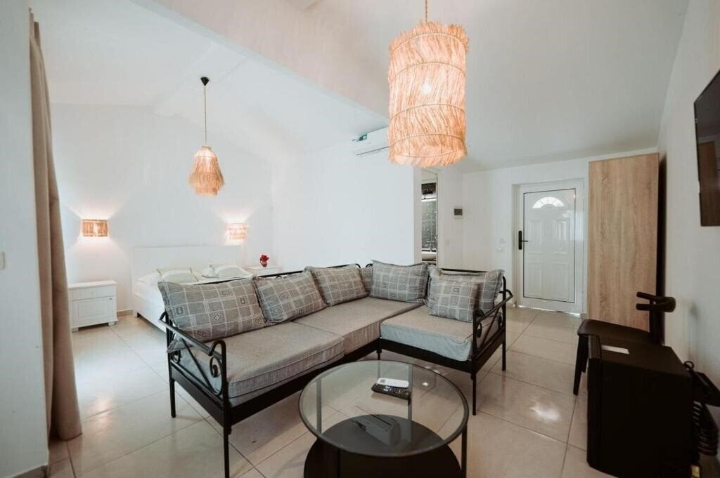 Отель Drymades Bungalows 4*