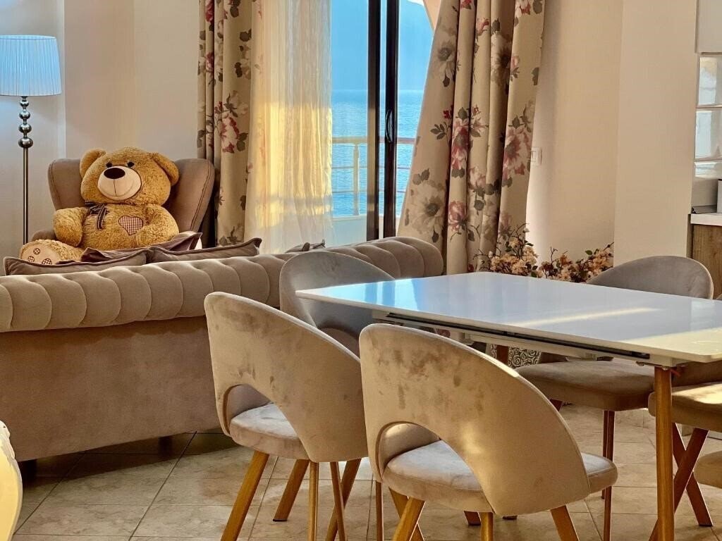 Фотографія Hotel Lungomare Vlore (ex. Lungomare Hotel) 3*