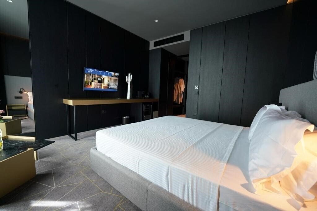 Изображение The Central View Boutique Hotel 4*