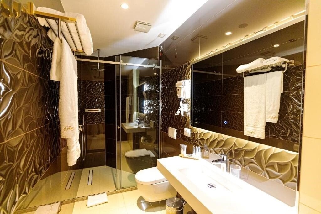 Фотографія Sea View Hotel Himare 4*