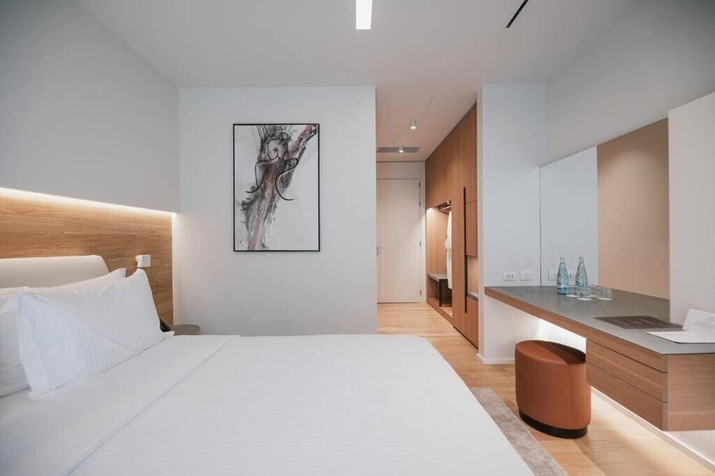 Отель Magnus Hotel 4*