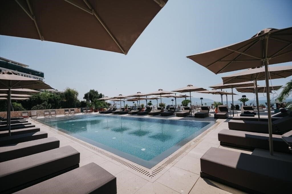 Фото Magnus Hotel 4*
