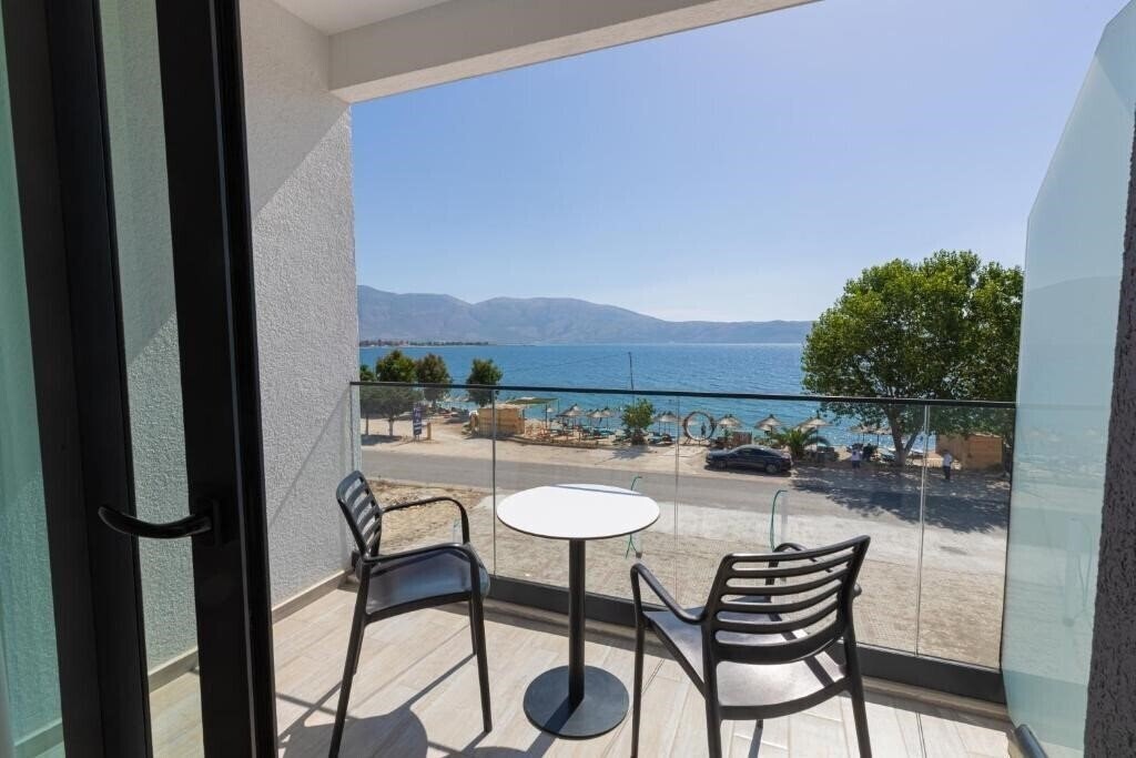 Фотография B&B Champagne, Vlore Bay 4*