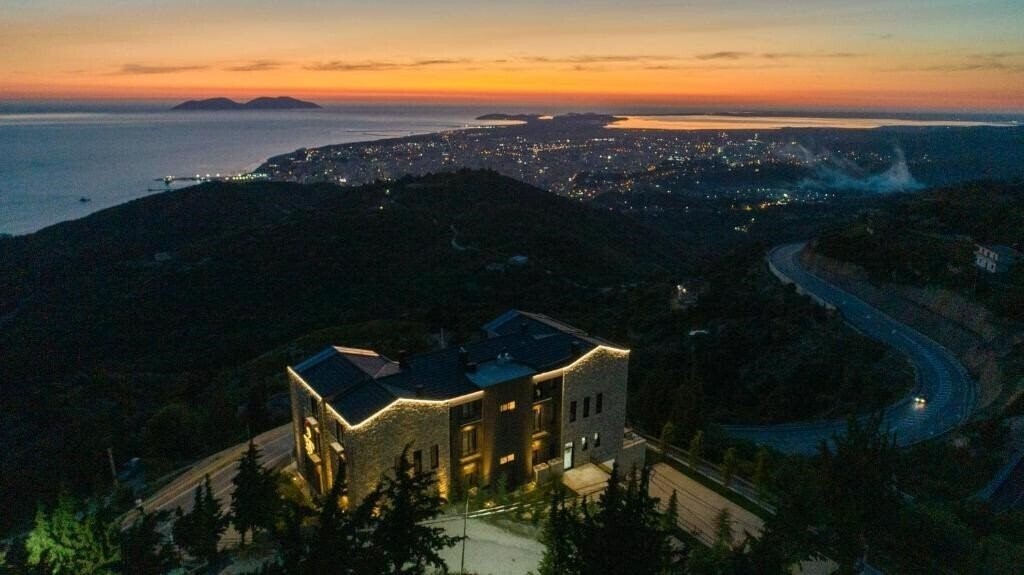 Отель Montis Agroturizem Hotel 4*
