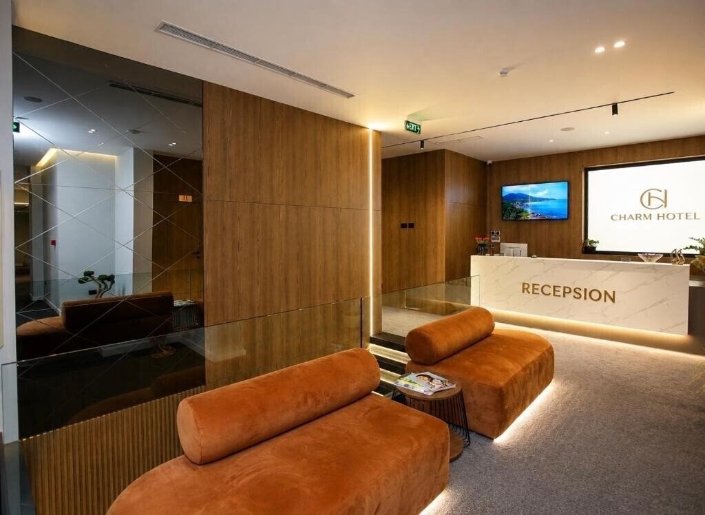 Отель Charm Hotel 3*
