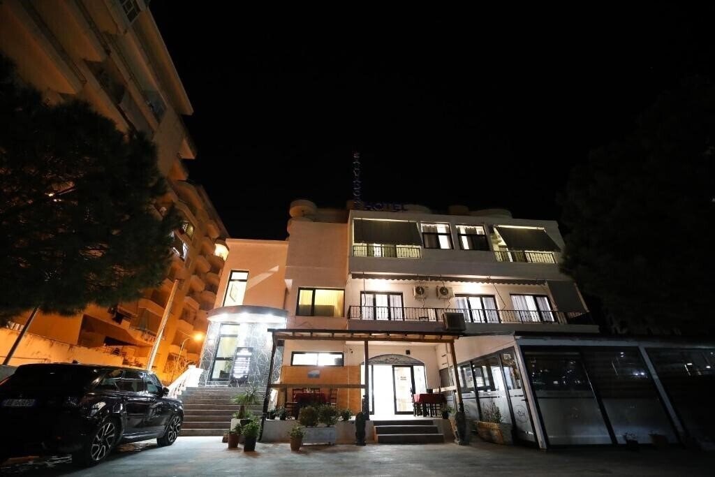 Отель Hotel Salvadore 3*