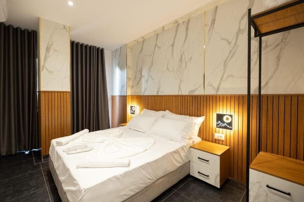 Фотографія Aglon Twins Hotel 3*
