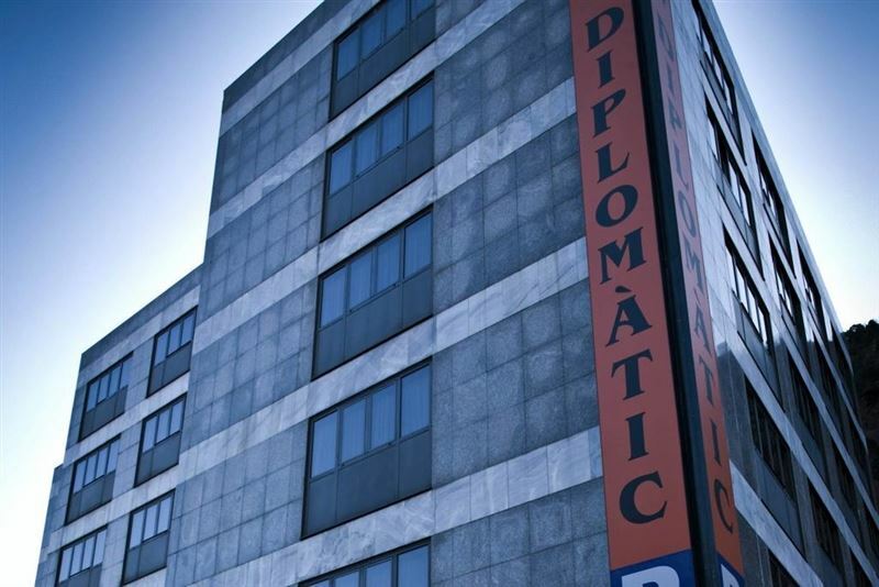 Готель Zenit Diplomatic 4*