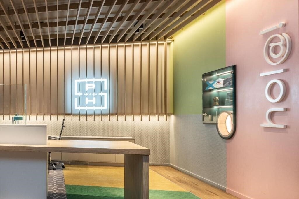 Отель Suites Plaza & Wellness Andorra 5*