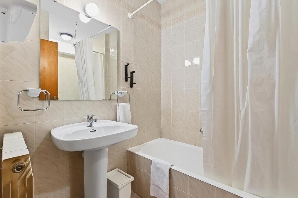 Фотографія Xalet Besoli Atiram Hotel 3*