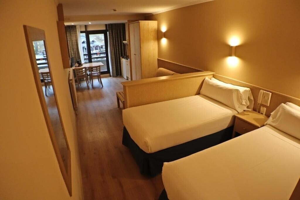 Картинка Hotel Yomo Patagonia 4*