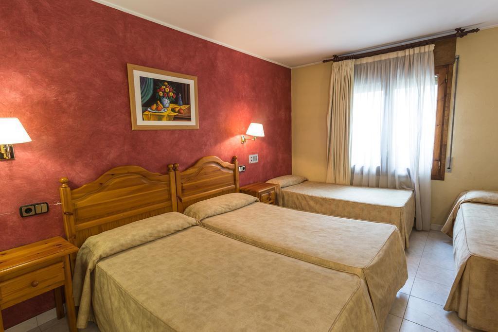 Отель Hotansa Encamp 3*