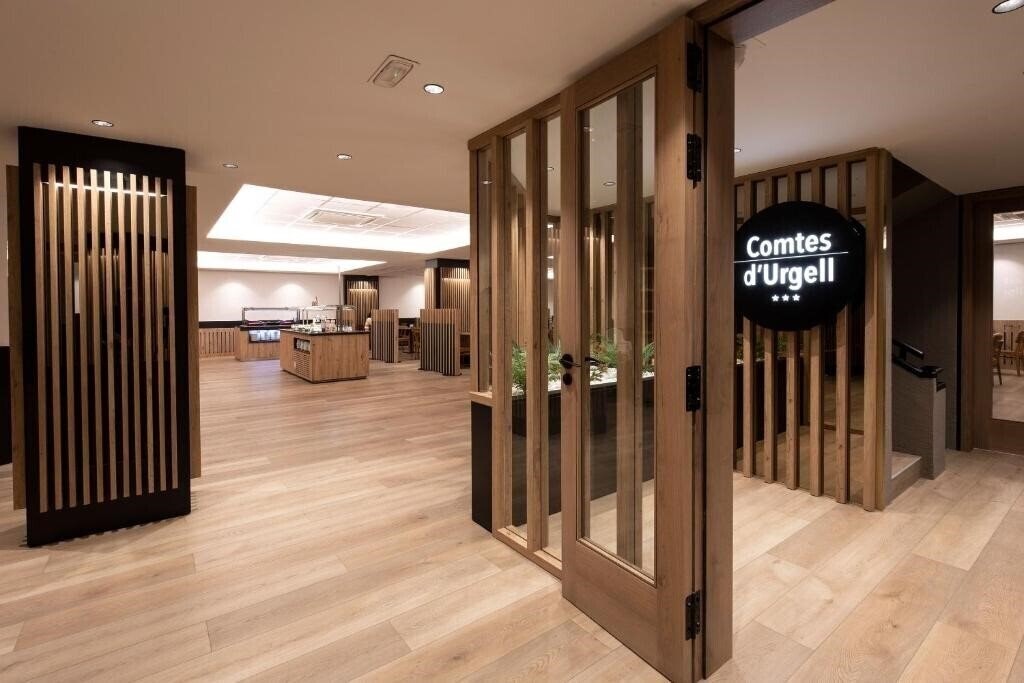 Фото Kyriad Andorra Comtes D’Urgell 3*