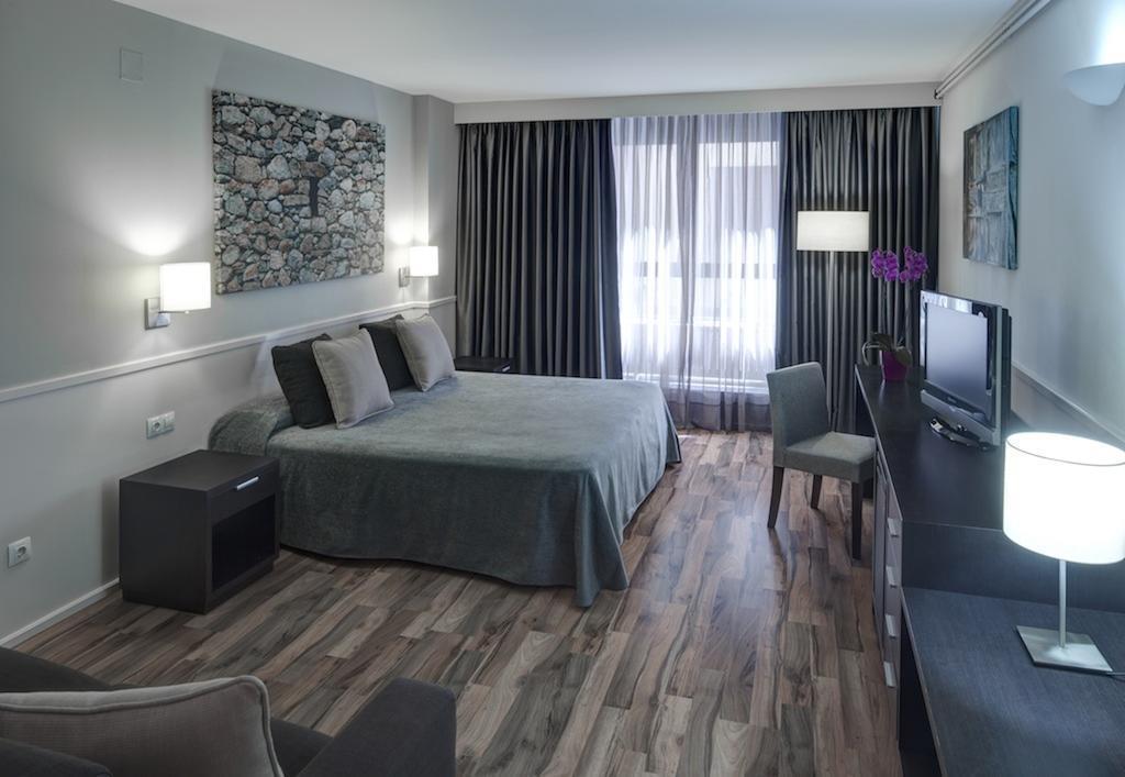 Готель Prisma 4*