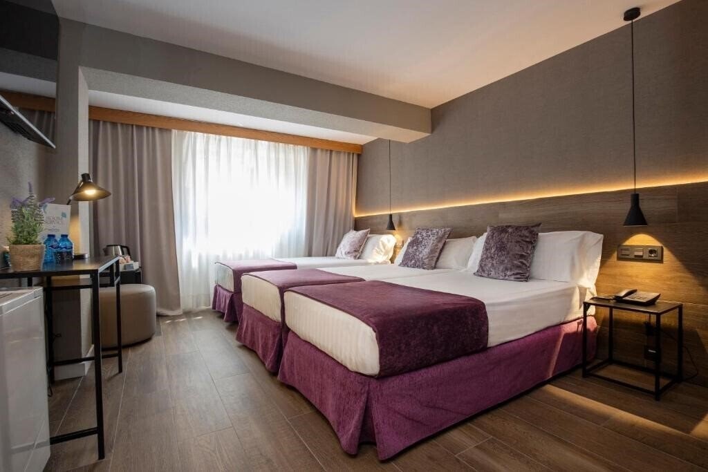 Фото Yomo Eureka 4*