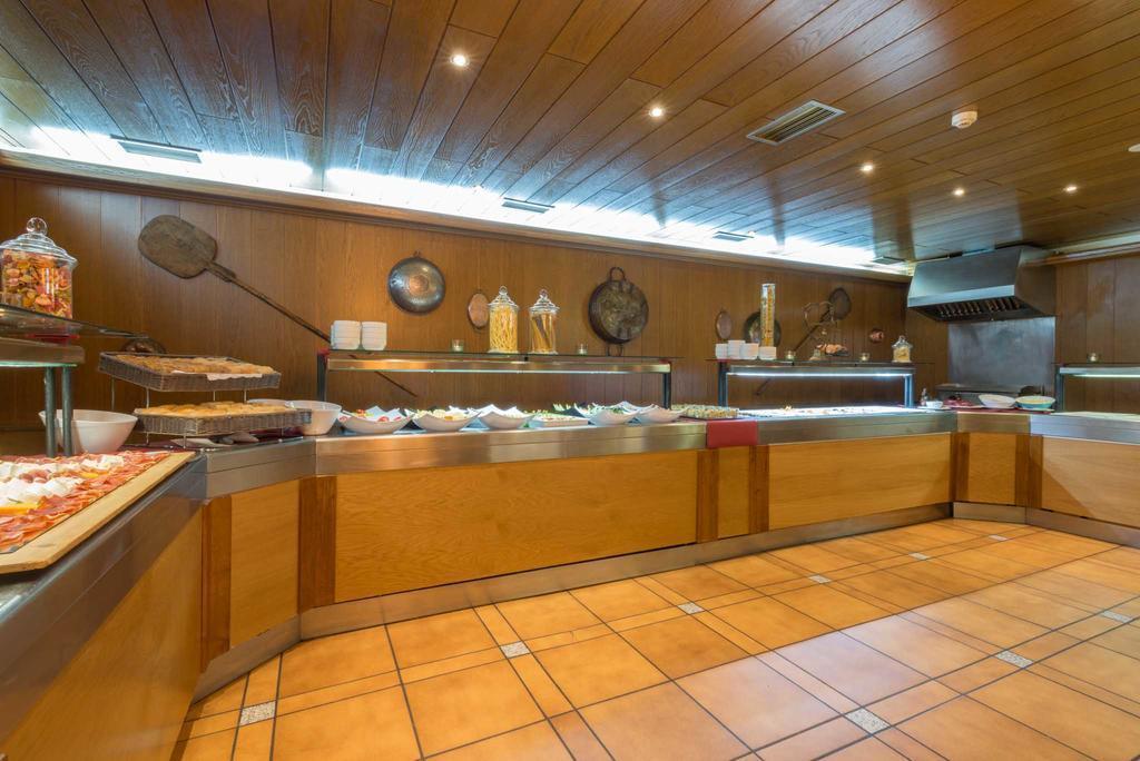 Зображення Anyos Park 4*