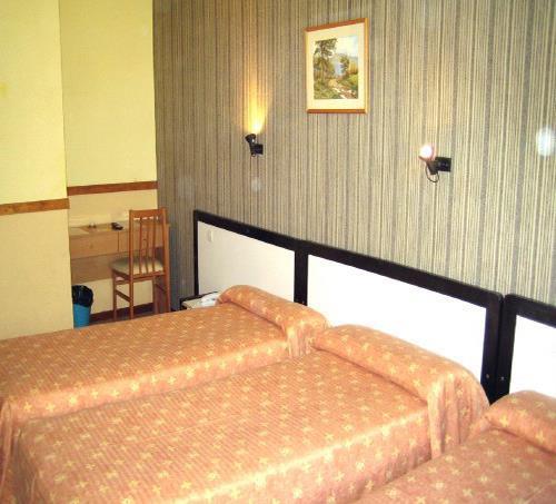 Картинка Somriu Chat 2*