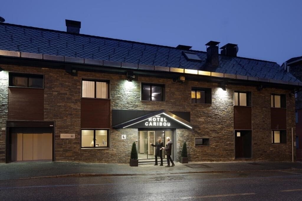 Готель Hotel Caribou 4*