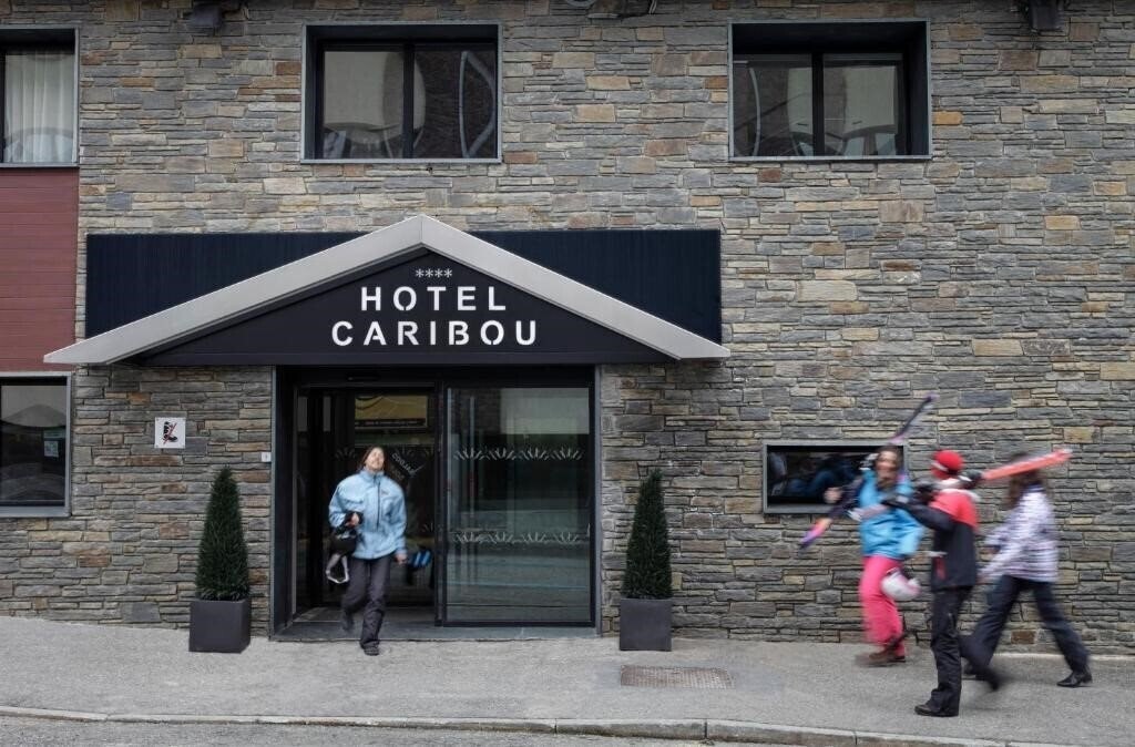 Фотографія Hotel Caribou 4*