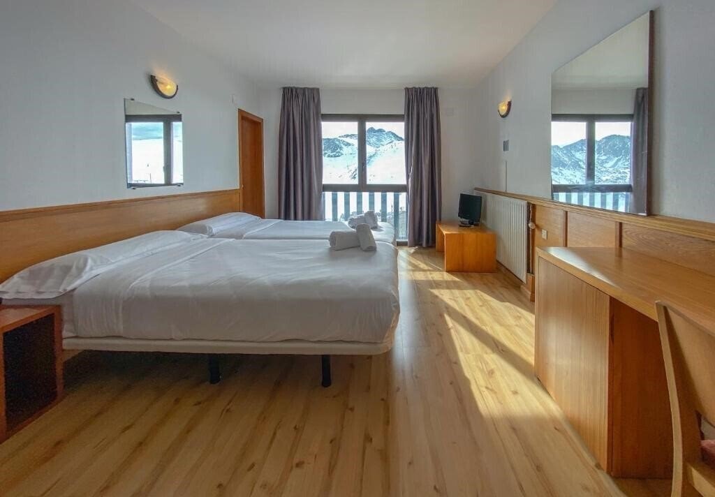 Картинка Pic Maia 2*