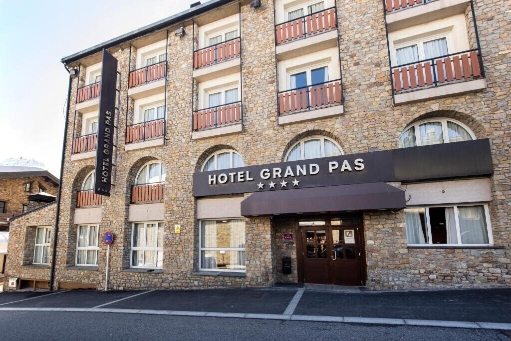 Фотография Grand Pas 4*
