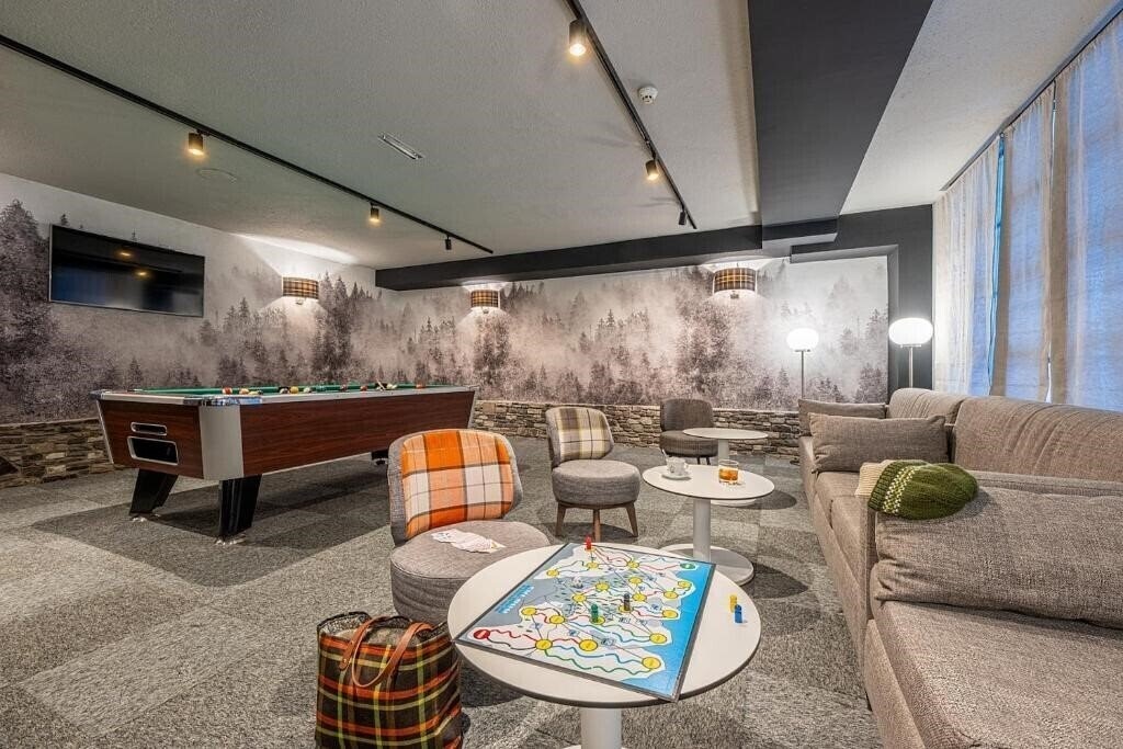 Картинка Cristina 3*